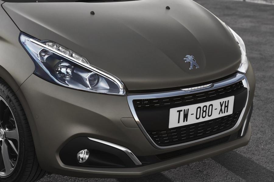  Peugeot 208 Ice Grey 2015 года  (фото 11 из 15)